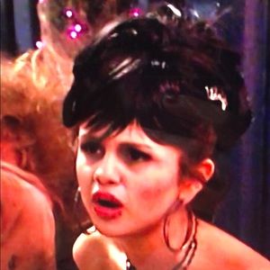 Meet your Posher, Stephany